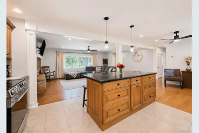 88 Westfield Road, Coram, NY 11727 - Photo 5