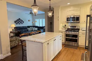 28 Pine St, Sayville, NY 11782 - Photo 11