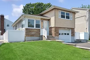 83 Scarcliffe Dr, Malverne, NY 11565 - Photo 3