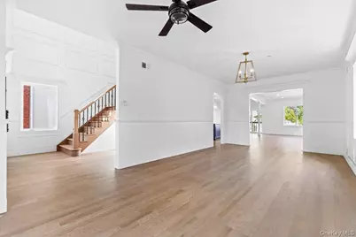 197 Finlay Street, New York, NY 10307 - Photo 9