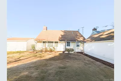806 Oliver Avenue #1 Floor, Westbury, NY 11590 - Photo 3