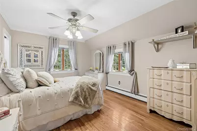 84 Luquer Road, Manhasset, NY 11030 - Photo 17