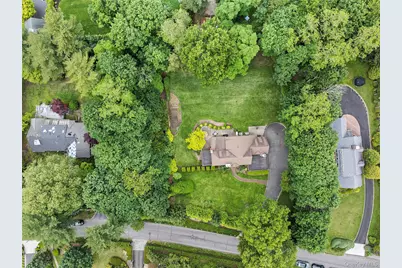 84 Luquer Road, Manhasset, NY 11030 - Photo 27