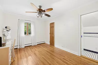 84 Luquer Road, Manhasset, NY 11030 - Photo 15