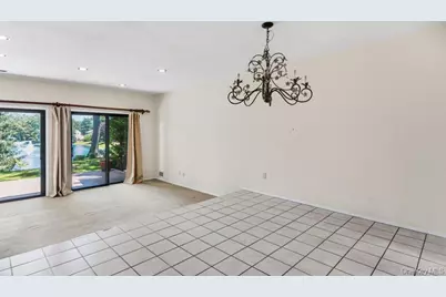 97 Northgate Circle, Melville, NY 11747 - Photo 11