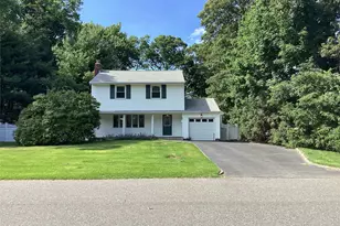 67 Soundview Dr, Port Jefferson, NY 11777 - Photo 3