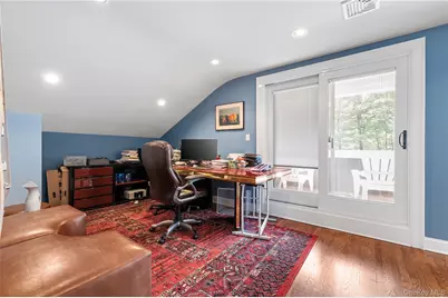 40 Coves Run, Syosset, NY 11791 - Photo 33