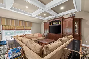 40 Coves Run, Syosset, NY 11791 - Photo 7