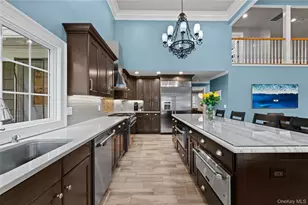40 Coves Run, Syosset, NY 11791 - Photo 15