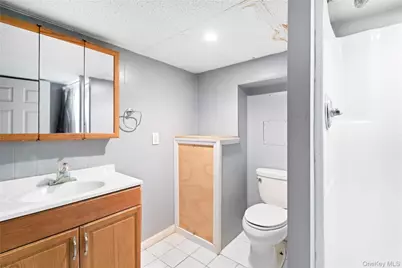 155 27th Street, Copiague, NY 11726 - Photo 17
