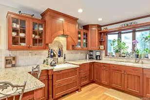 2 Strathmore Ct, Remsenburg, NY 11960 - Photo 7
