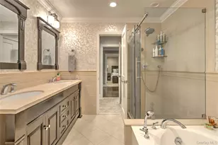 125 Country Club Dr, Jericho, NY 11753 - Photo 19