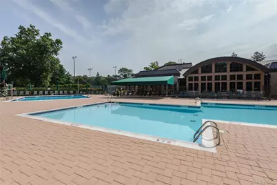 125 Country Club Drive, Jericho, NY 11753 - Photo 29