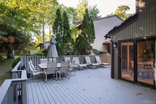 125 Country Club Dr, Jericho, NY 11753 - Photo 23