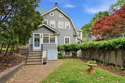 7 Thompson Street, Shoreham, NY 11786 - Photo 5