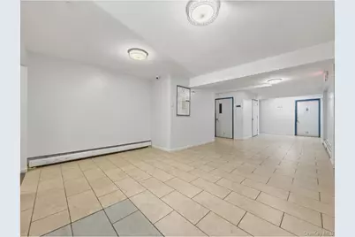 715 E 214th Street, Bronx, NY 10467 - Photo 7