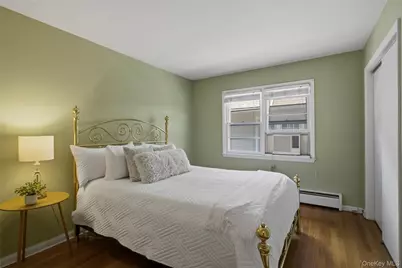 419 Beach Avenue, Mamaroneck, NY 10543 - Photo 11