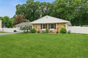 16 Parson Dr, Stony Brook, NY 11790 - Photo 3