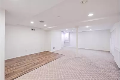 71 Bar Beach Road, Port Washington, NY 11050 - Photo 23