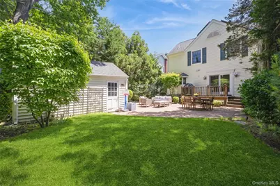 71 Bar Beach Road, Port Washington, NY 11050 - Photo 25