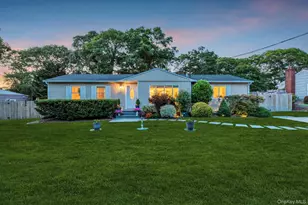 116 W Tiana Rd, Hampton Bays, NY 11946 - Photo 3