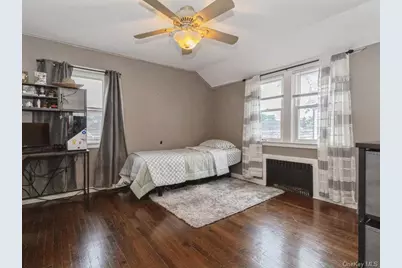 167 Lakeview Avenue, Lynbrook, NY 11563 - Photo 17
