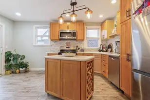 167 Lakeview Ave, Lynbrook, NY 11563 - Photo 9