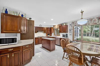 92 Brook Hollow Drive, New Windsor, NY 12553 - Photo 9