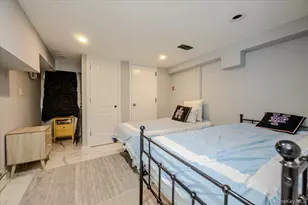 1127 Fordham Ln, Woodmere, NY 11598 - Photo 31