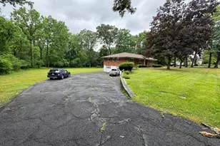 49 Chestnut Ln, Newburgh, NY 12550 - Photo 47