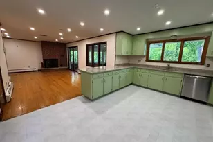 49 Chestnut Ln, Newburgh, NY 12550 - Photo 13