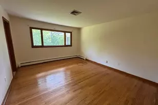 49 Chestnut Ln, Newburgh, NY 12550 - Photo 21