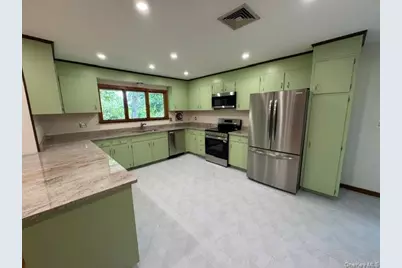 49 Chestnut Lane, Newburgh, NY 12550 - Photo 11