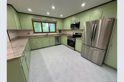 49 Chestnut Lane, Newburgh, NY 12550 - Photo 15
