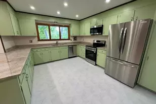 49 Chestnut Ln, Newburgh, NY 12550 - Photo 15