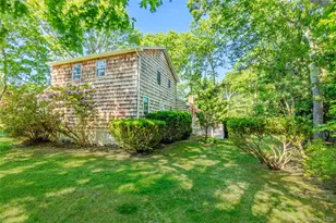 7 Cedarwood Ct, Setauket, NY 11733 - Photo 33