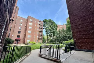 113-14 72nd Rd, Forest Hills, NY 11375 - Photo 17