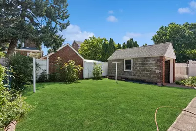 3817 208th Street, Bayside, NY 11361 - Photo 33