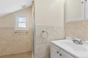 38-17 208th St, Bayside, NY 11361 - Photo 19