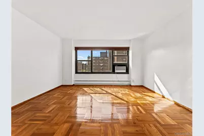 21-66 33rd Road #11B, Astoria, NY 11106 - Photo 5