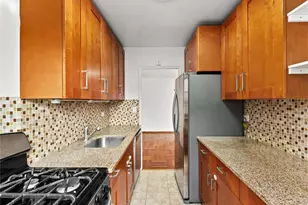 21-66 33rd Rd, Astoria, NY 11106 - Photo 11