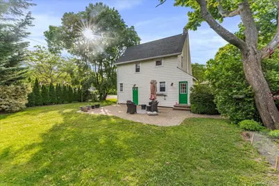 77 Hiawatha Drive, Brightwaters, NY 11718 - Photo 15