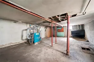 31-10 81st St, East Elmhurst, NY 11370 - Photo 25