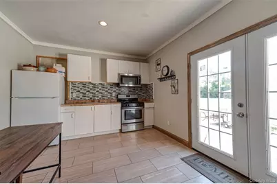 7 Howard Street, Selden, NY 11784 - Photo 19