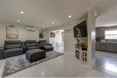 7 Howard Street, Selden, NY 11784 - Photo 3