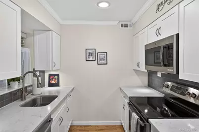 20 Bronxville Glen Drive #6, Bronxville, NY 10708 - Photo 7