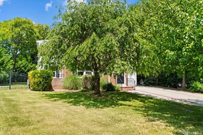 8 Park Circle, Great Neck, NY 11024 - Photo 41