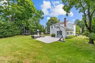 8 Park Cir, Great Neck, NY 11024 - Photo 31
