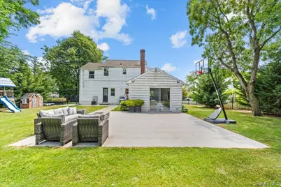 8 Park Circle, Great Neck, NY 11024 - Photo 37