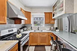 32-23 76th St, East Elmhurst, NY 11370 - Photo 7